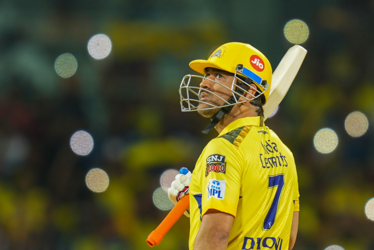 MS DHONI