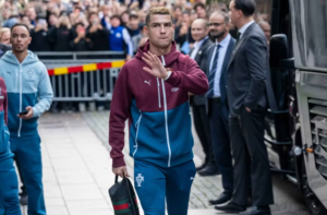 cr7 12